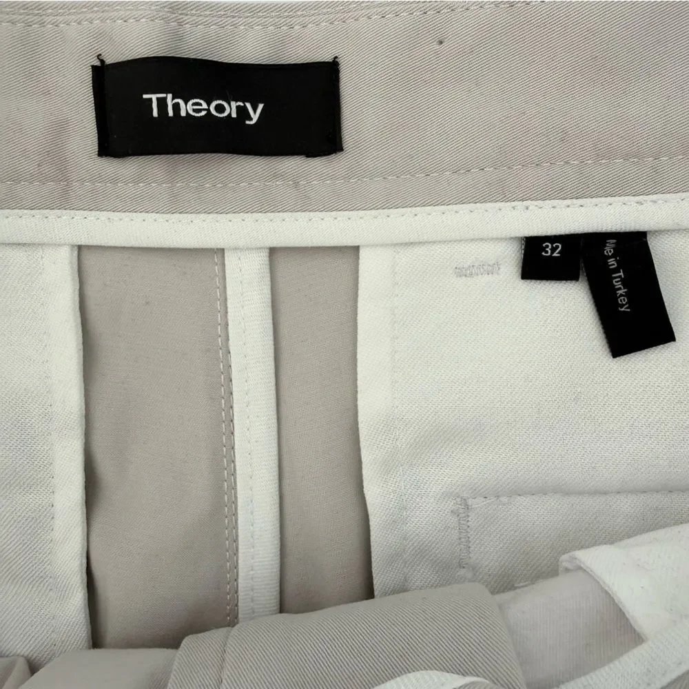 Theory Zaine Atlas Twill Shorts Men's 32 Light Beige Flat Front Performance